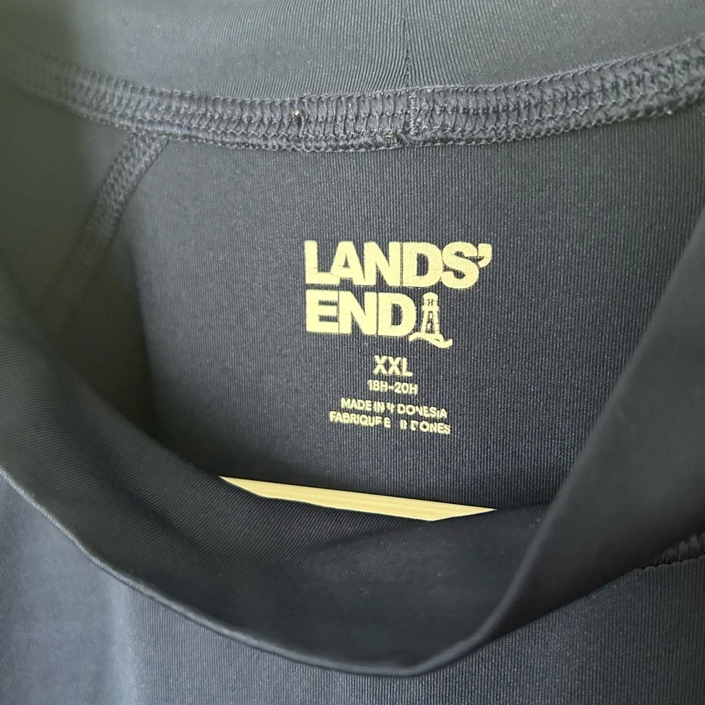 Lands’ End Women’s Swim Shirt Size XXL Dark Blue High Neck Longer Short Sleeves